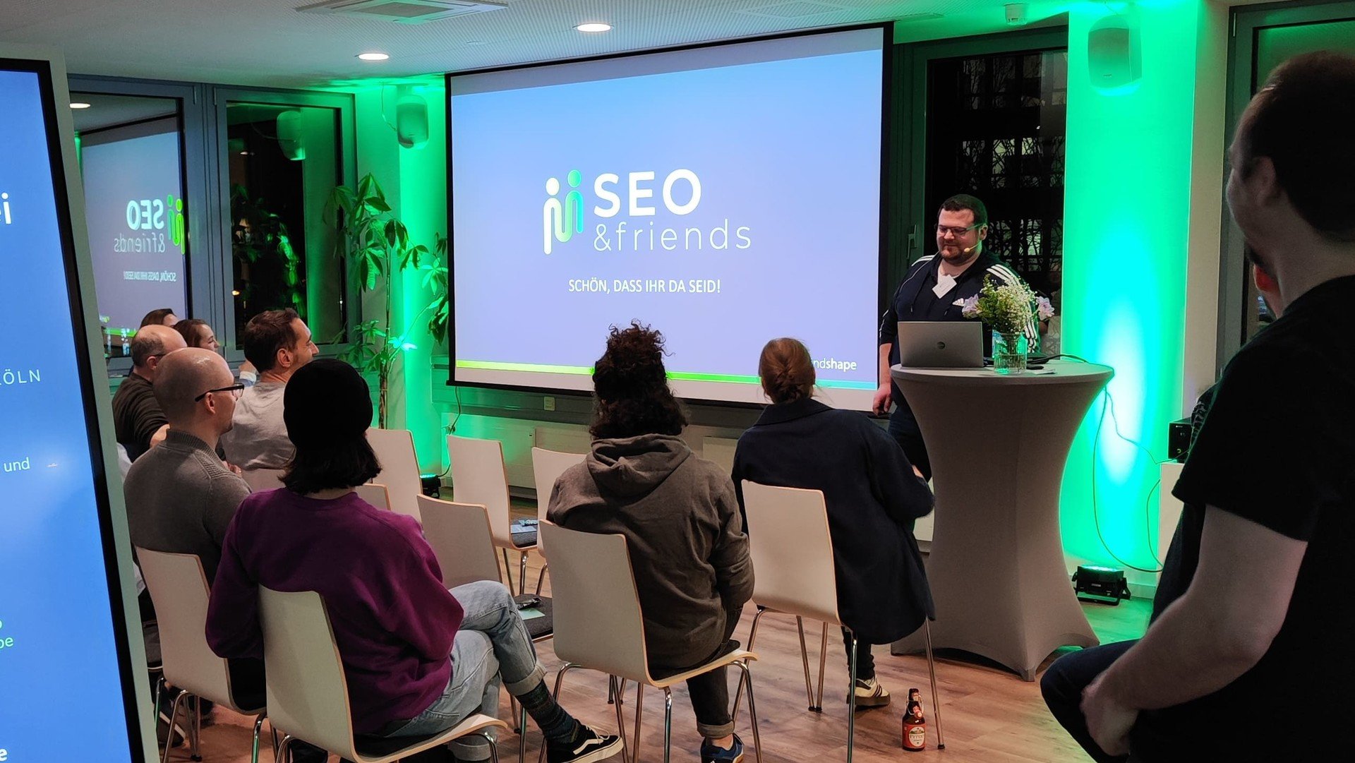 Begrüßung von Jascha Hilz bei SEO&friends