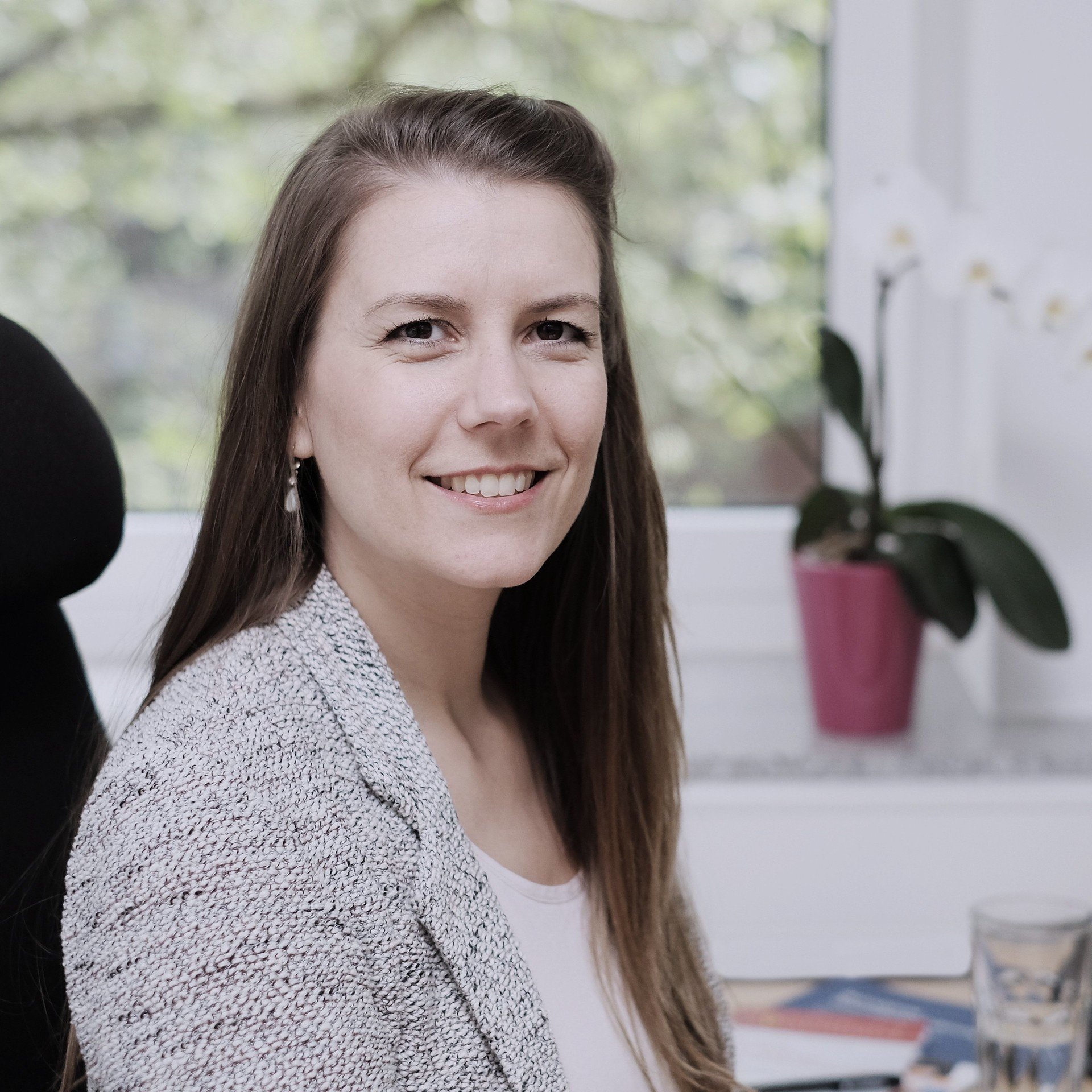 Annika Wrobel, Administration mindshape-Karriere: Porträt der Ansprechpartnerin